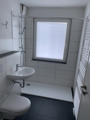 Schöne modernisierte 3 Zimmer Wohnung, 29225 Celle, Wohnung